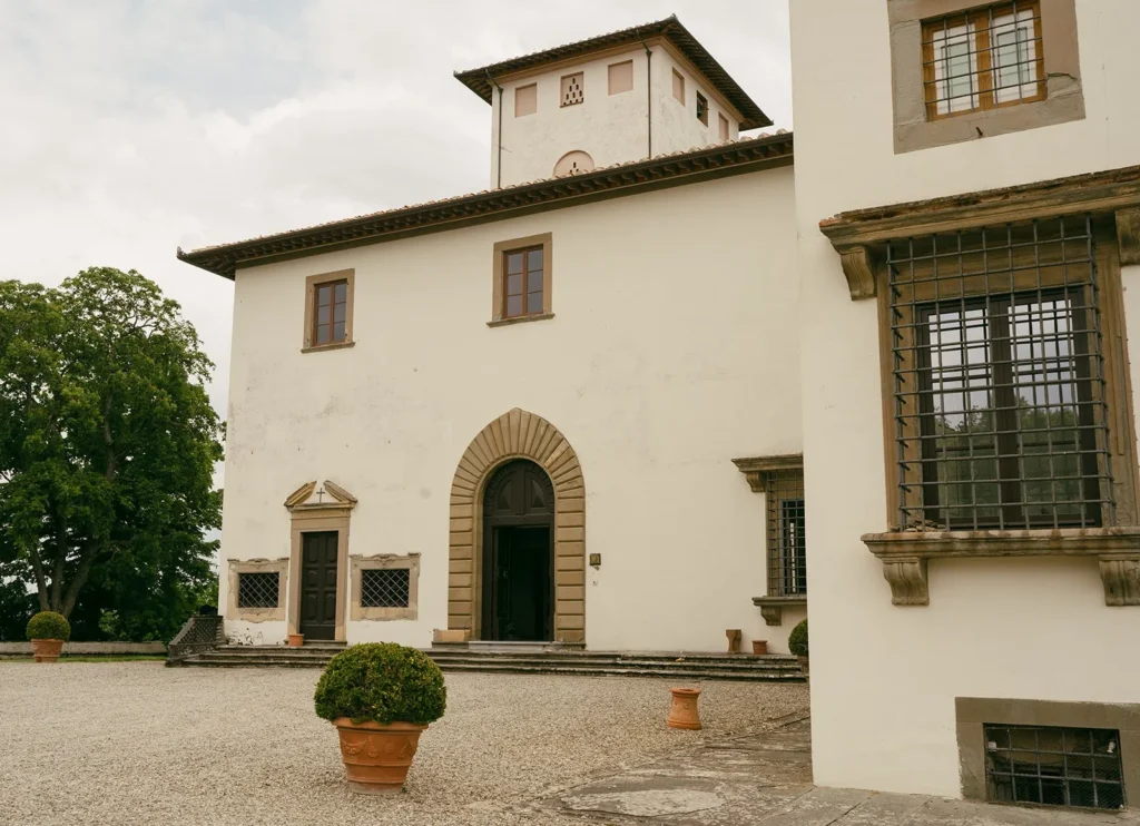 A Tuscany Wedding Styled at Villa Corsini: Timeless Editorial Inspiration in Italy