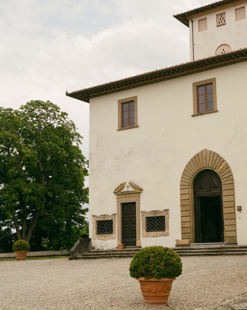 A Tuscany Wedding Styled at Villa Corsini: Timeless Editorial Inspiration in Italy